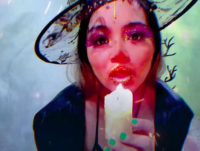 Download: TrinityStark - eine kleine Hexe mit großen Titten voller Öl?