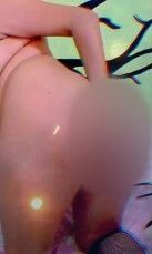 Download: TrinityStark - Diese kleine Hexe möchte einen noch härteren Analsex mit einem noch größeren und dickeren Dildo nachholen.