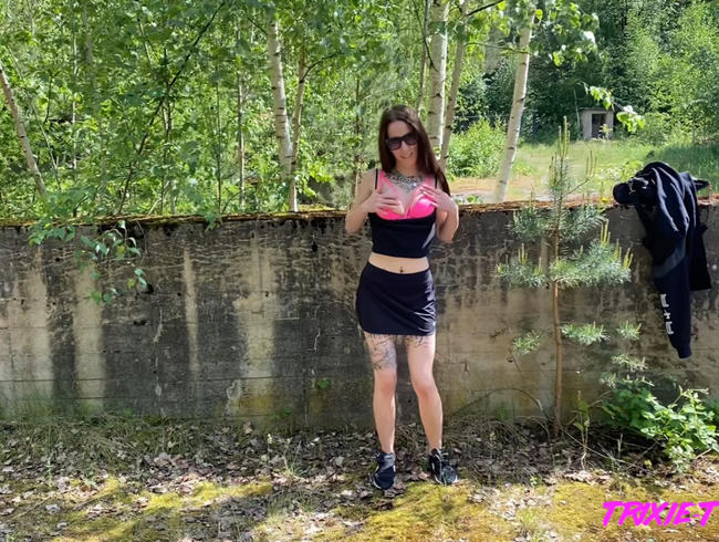 Download: Trixie-Tainted - Von Hinten