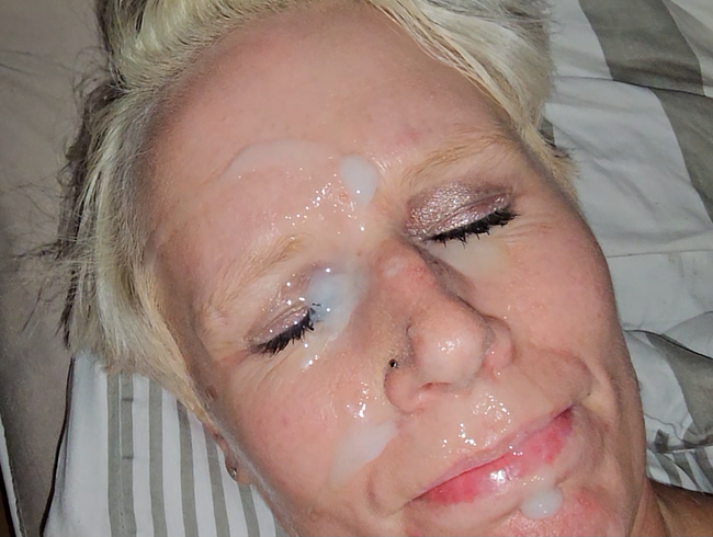 Download: UserBitch - Quicky im Schlafzimmer