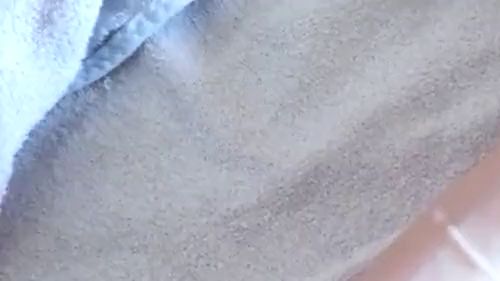 Download: UserBitch - Quicky-wichsen-auf-meinen-Fuß