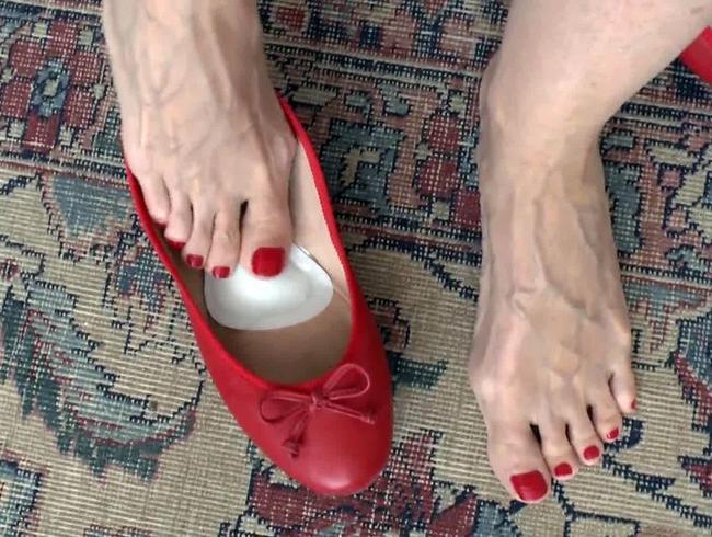 Download: ValenteVictoriaLady - T-Pelotten und rote Ballerinas!