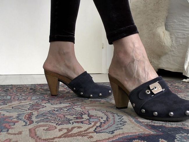 Download: ValenteVictoriaLady - Blaue Holzpantoffeln, Sabots, Lady Victoria Valente