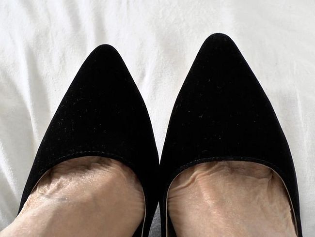 Download: ValenteVictoriaLady - Spritze so schnell wie möglich ab! Heute auf meine schwarze Samt Pumps, JOI, POV