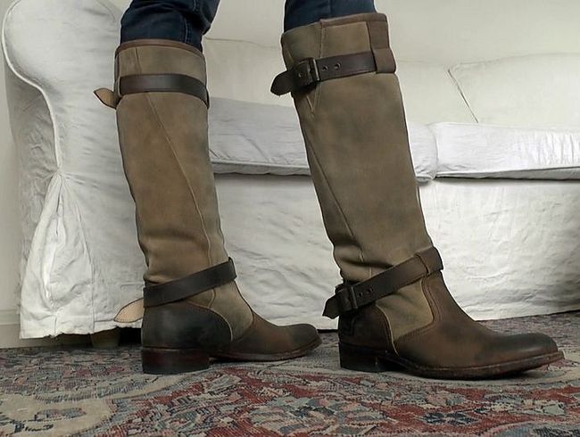 Download: ValenteVictoriaLady - Wichsaufgabe des Tages: Spritze ab auf meine Lederstiefel Teil 14