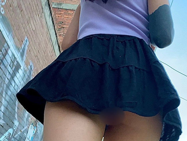 Download: VelvetLiquid - Was ist unter meinem Rock?...