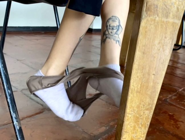 Download: VelvetLiquid - Ich lasse meine Unterwäsche im Geschäftszimmer liegen!