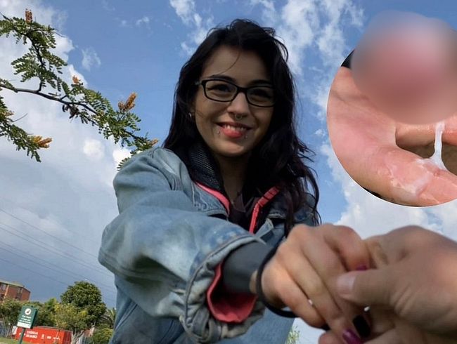 Download: VelvetLiquid - HANDJOB in der ÖFFENTLICHKEIT... Ich lasse dich kommen, während du die Landschaft genießt