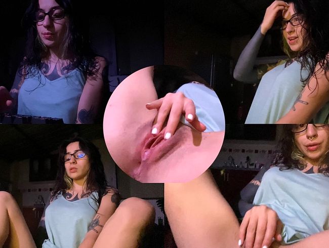 Download: VelvetLiquid - WEIBLICHES SPERMA! Unglaublicher nächtlicher Orgasmus vor meinem Computer beim Pornoschauen