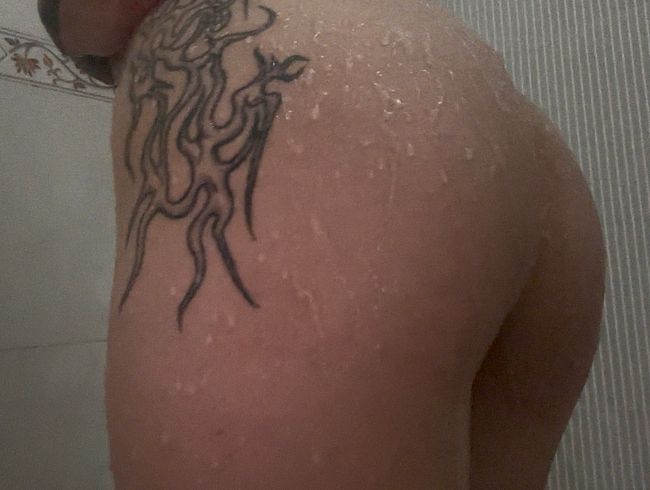 Download: VelvetLiquid - Heiße Dusche