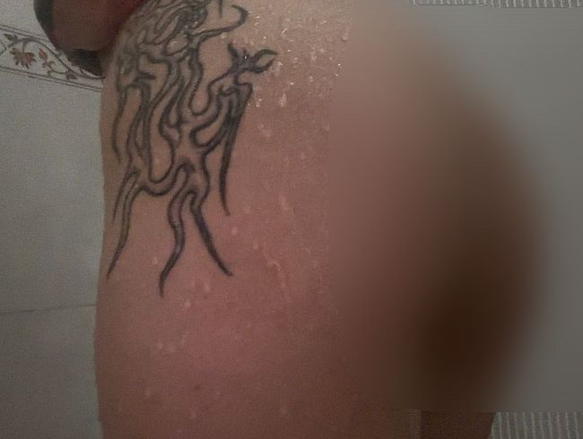 Download: VelvetLiquid - Heiße Dusche