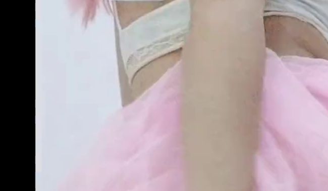 Download: Venus_Momochi - Fangen Sie dieses Kätzchen und haben Sie jemanden, der auf Ihrem Schoß sitzt, wann immer Sie das Bedürfnis danach verspüren (Kein Ton)