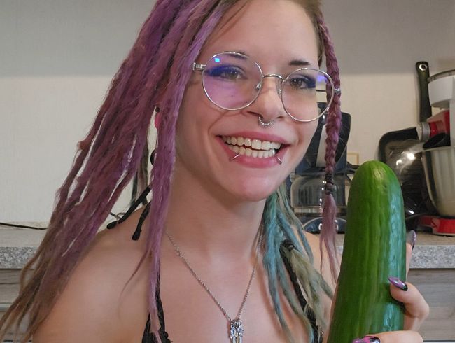 Download: ViGothFox - Toy vs. Gemüse | Jugend forscht Küchen-Experiment – was fickt besser?