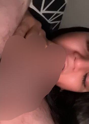 Download: Victoria092002 - Dieser gute Mann erzieht diese zarte junge Frau