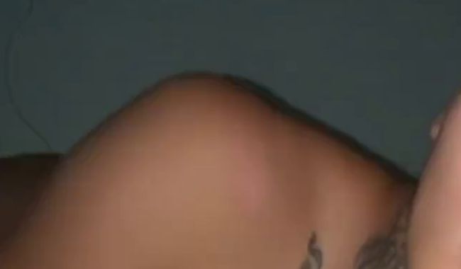 Download: Victoria092002 - Ein weiterer glücklicher Fan kommt zu mir nach Hause und ich gebe ihm, was er verdient. Möchtest du auch mein Fan sein? Teil 1