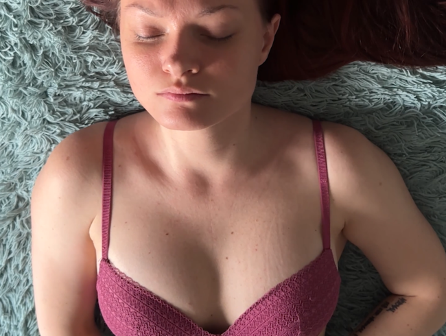 Download: VictoriaWet_Poland - nur Gesichtsorgasmus während der Masturbation