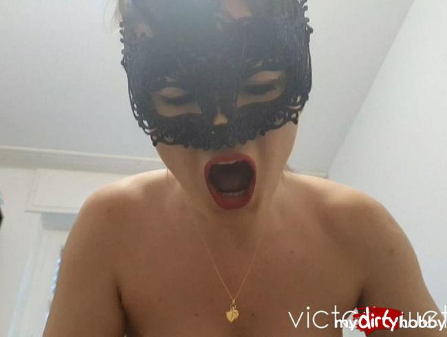 Download: VictoriaWet_Poland - Ein Film für eine spezielle Bestellung mit einem Namen