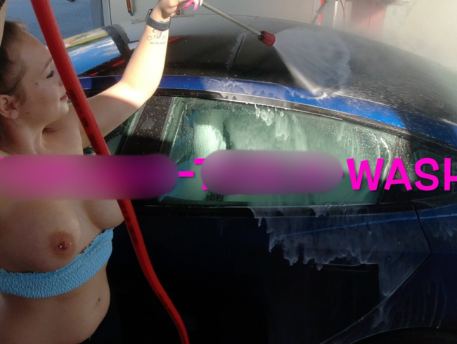 Download: Viola_Beck - Topless-Tesla-Wash