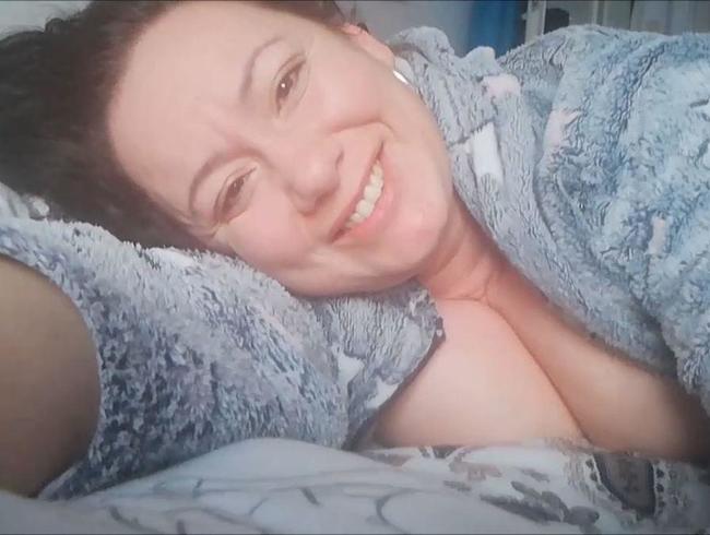 Download: Vivien-Molinas - FEUCHTE TRÄUME SORGEN FÜR MORGENORGASMUS