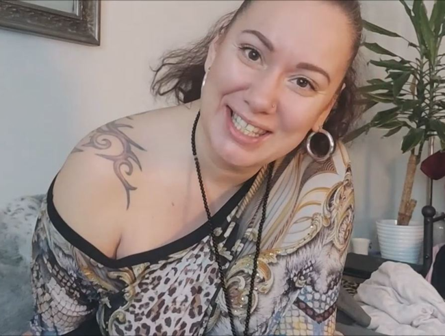 Download: Vivien-Molinas - ZUM ORGASMUS GEFINGERT!! WENN DIE SPIELZEUGE WEG, SIND MUSS DIE HANDMASCHINE RATTERN!!!