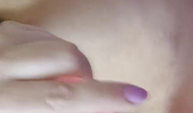 Download: Wallentinafreak - Rosa Dildo bringt mich zum abspritzen