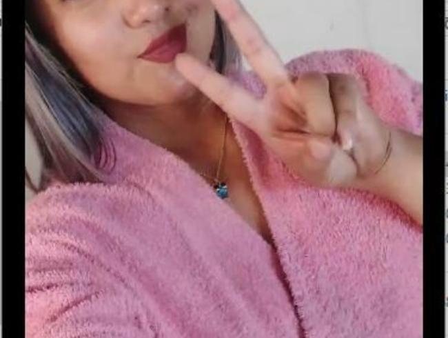 Download: Wayraa - Take a shower with me-Voyeur