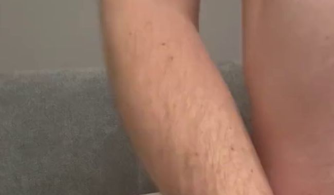 Download: Weezychris - Das sperma hängt an meinem schwanz nachdem ich beim Porno schauen abgespritzt habe.