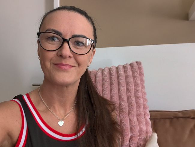 Download: Wet_lana - Mein Abenteuer beginnt! Mein erstes Video auf einer Erotikseite