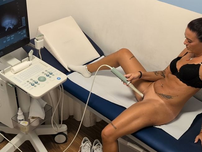 Download: Wet_lana - Wenn das mein Chef erfährt !! Bin ich zu dreist ??