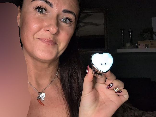 Download: Wet_lana - Mach ich das wirklich? Zum 1x beide Löcher gleichzeitig gestopft !!