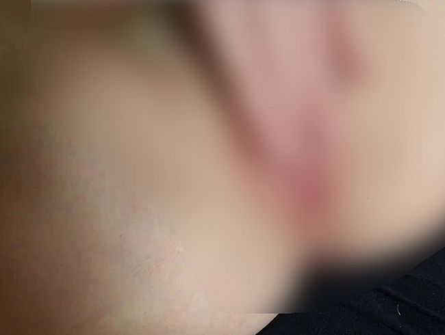 Download: WildRedFoxy - Ich masturbiere und du kannst aus nächster Nähe zusehen.