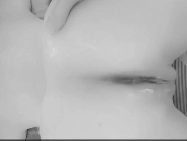 Download: XLenaMarieX - Das war knapp, fast hätte er in mich reingespritzt. OMG!!! (ohne Ton)