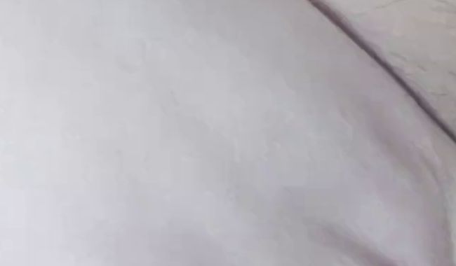 Download: Yulyvee - Sieh mir zu, wie ich mich komplett verwöhne Teil 1
