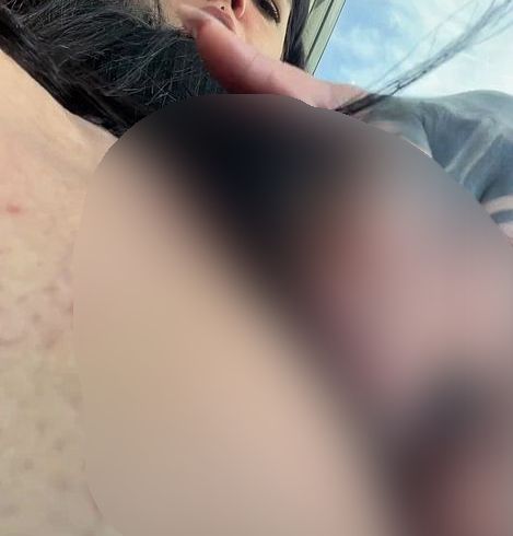 Download: Zarina_de_roza - Muschi zeigen im Fremden Auto. Niemand hat wusste davon