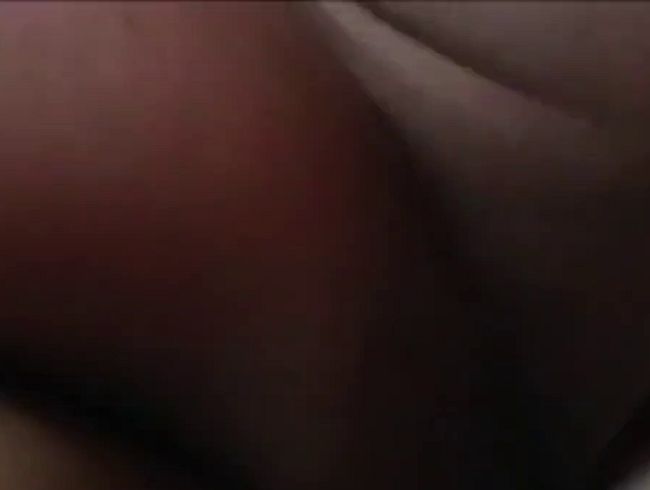 Download: Zickenpussy - Zickenpussy reitet Monsterdildo am Monkey rocker supergeile Nahaufnahme I