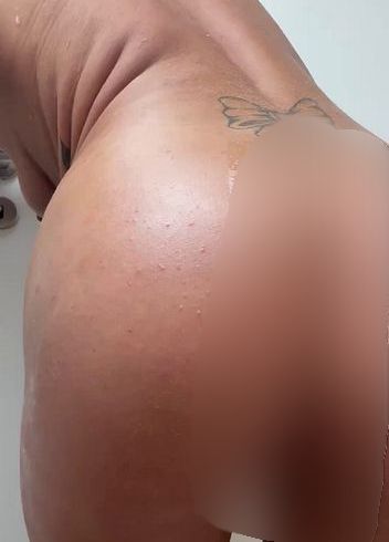 Download: ZoeyLinn772 - Eingeölter geiler KnackArsch!!!!