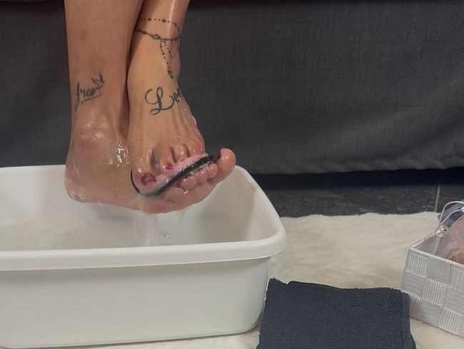Download: ZoeyLinn772 - Erotisches Fußbad *.*