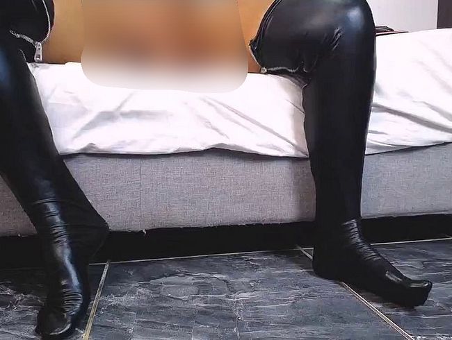 Download: alessaboner - einen Schwanz zertrümmern!