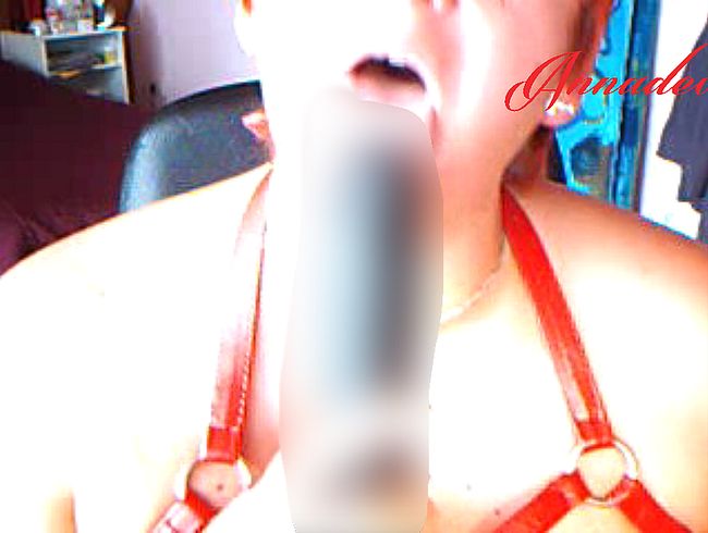 Download: annadevot - Best Off - Am Schreibtisch selbst befriedigt