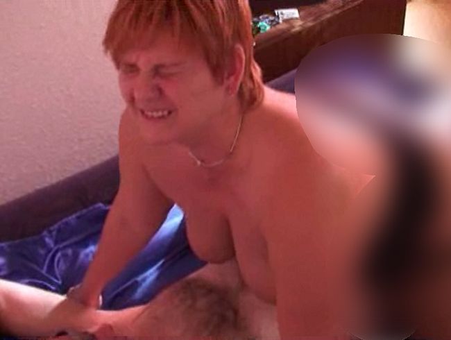 Download: annadevot - Best Off - Devoter Fickschwanz