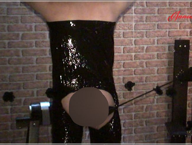 Download: annadevot - Femdom Fetisch - Sklaven verpackt und Arsch gespankt