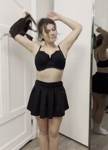 Download: avaexklusiv - Stehst du auch drauf ? Langsam ausziehen