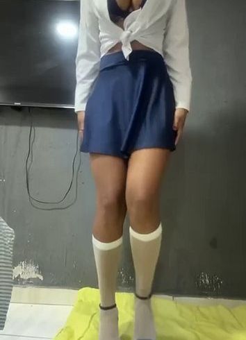 Download: barbieblackdoll - Angezogen oder nackt?