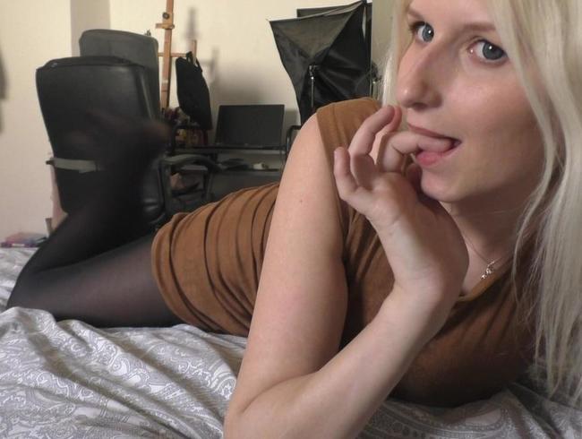 Download: barbiplaymate - Leide für meine Nylon Beine