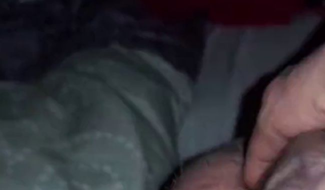 Download: bavariabull - Schieb mir deine Hand unter die Decke und Spiel mit meinem Schwanz