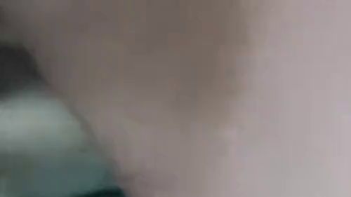 Download: bbw_93 - Thermosflasche tiefer Fotzenfick tief auf dem Sofa