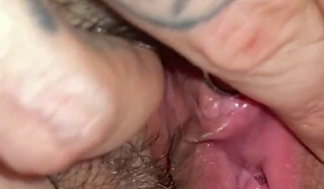 Download: blackforesttscent - Let’s pipi, ganz nah