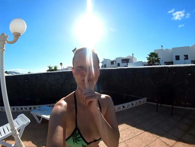 Download: blondehexe - Spritziges Vergnügen! Ein unerwartet feuchtes Pool Abenteuer!