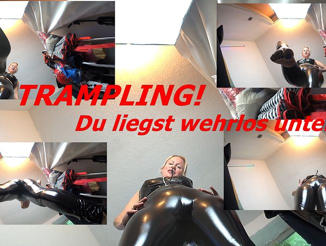 Download: blondehexe - Trampling - Du liegst wehrlos unter mir