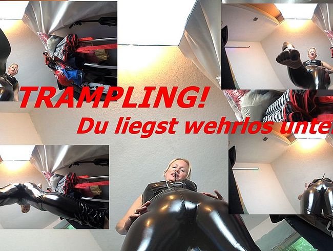 Download: blondehexe - Trampling - Du liegst wehrlos unter mir